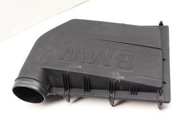 Engine Air Intake Duct / Housing (UPPER) 13717583725