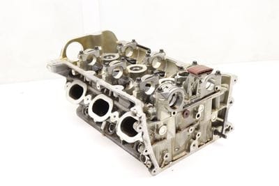ENGINE CYLINDER HEAD