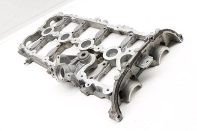 Engine Cylinder Head / Camshaft Cover 079103286BC