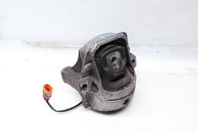 ENGINE / MOTOR MOUNT 8R0198381B