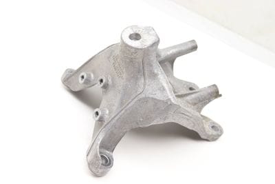 ENGINE / MOTOR MOUNT BRACKET 4M0199308AS