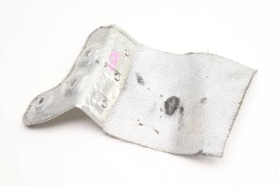 ENGINE / MOTOR MOUNT PLATE 4M0199387C