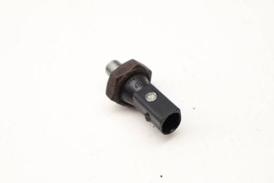 Engine Oil Pressure Sensor / Switch 06A919081A