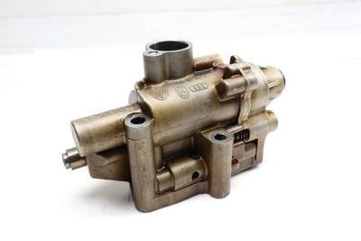 Engine Oil Pump 07K115105R