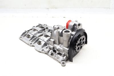 Engine Oil / Vacuum Pump Assembly 8518405