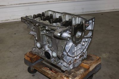 Engine Short Block / Crankcase 04E100034R
