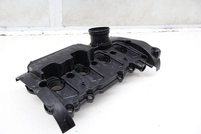 ENGINE VALVE / CYLINDER HEAD COVER 06F103469G