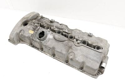 Engine Valve / Cylinder Head Cover 11127548275