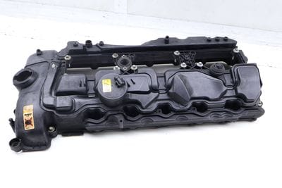 Engine Valve / Cylinder Head Cover 11127570292