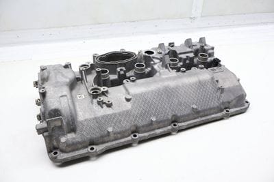 Engine Valve / Cylinder Head Cover 11128699195
