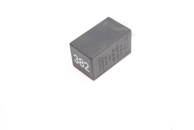 Entry Light Relay # 382 4D0907131