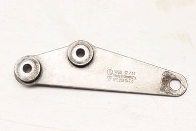 EXHAUST SUPPORT BRACKET 7P0253047D