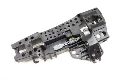 EXTERIOR DOOR HANDLE BRACKET 4M0837885A