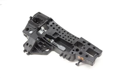 EXTERIOR DOOR HANDLE BRACKET 4M0837886A