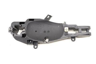 EXTERIOR DOOR HANDLE BRACKET 2992974