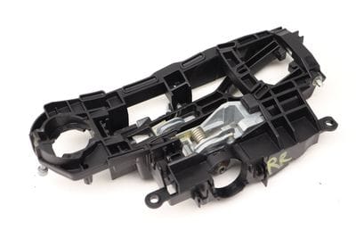 EXTERIOR DOOR HANDLE BRACKET 7175650
