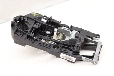 EXTERIOR DOOR HANDLE BRACKET 7187225