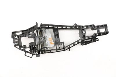 EXTERIOR DOOR HANDLE BRACKET 7242568