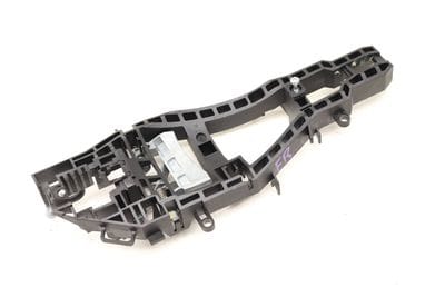 EXTERIOR DOOR HANDLE BRACKET 7290116