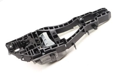 EXTERIOR DOOR HANDLE BRACKET 7332268