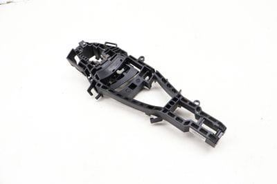 EXTERIOR DOOR HANDLE BRACKET 7380545