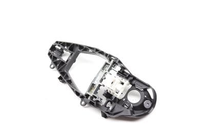 EXTERIOR DOOR HANDLE BRACKET 9881778