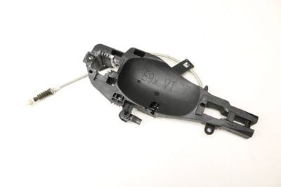 EXTERIOR DOOR HANDLE BRACKET 7199836