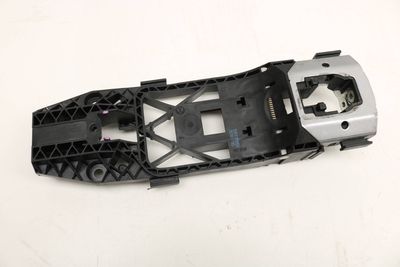 EXTERIOR DOOR HANDLE BRACKET 5N0837885H