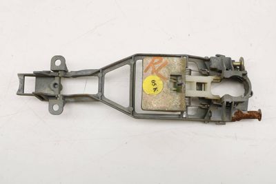 EXTERIOR DOOR HANDLE BRACKET 7L0839885