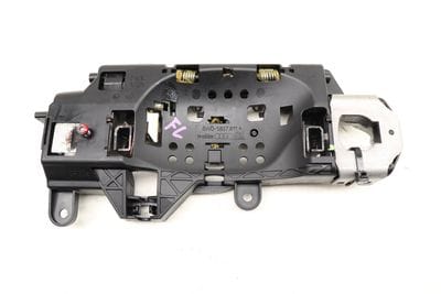 EXTERIOR DOOR HANDLE BRACKET 8W1837811A