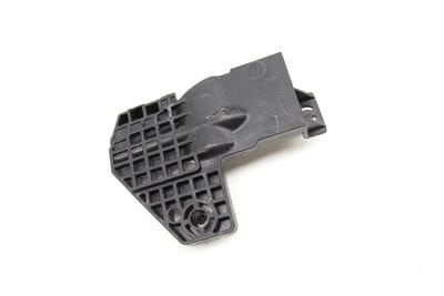 EXTERIOR DOOR HANDLE MOUNT / BRACKET 8U0839897