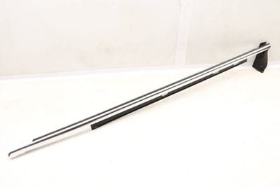 EXTERIOR DOOR WINDOW SLOT SEAL / TRIM 4G0853283