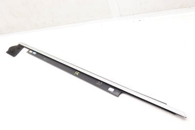 EXTERIOR DOOR WINDOW SLOT SEAL / TRIM 4G0853284