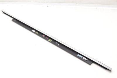 EXTERIOR DOOR WINDOW SLOT SEAL / TRIM 4G0853764