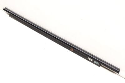 EXTERIOR DOOR WINDOW SLOT SEAL / TRIM 4G8853764M