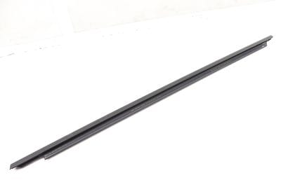 EXTERIOR DOOR WINDOW SLOT SEAL / TRIM 7465150