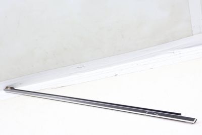 EXTERIOR DOOR WINDOW SLOT SEAL / TRIM 5C6837475C
