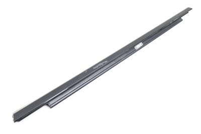 EXTERIOR DOOR WINDOW SLOT SEAL / TRIM 7483137