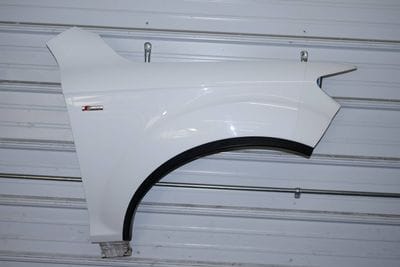 Fender 4L0821102