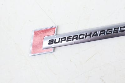 FENDER EMBLEM / BADGE (SUPERCHARGED) 4F0853601A