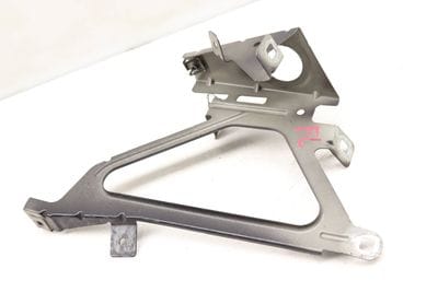 FENDER MOUNT BRACKET 7207185