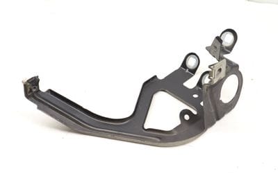 FENDER MOUNT / BRACKET 7207209