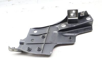 FENDER MOUNT / BRACKET 4H0821233