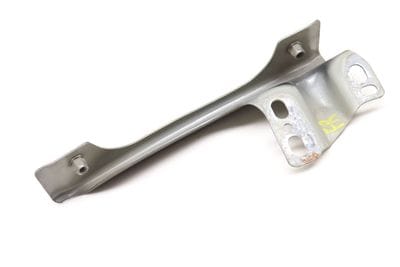 FENDER MOUNT BRACKET 5NA821184