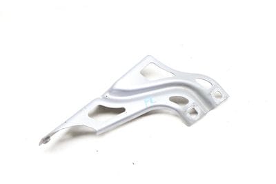 Fender Mount / Bracket 8U0821135