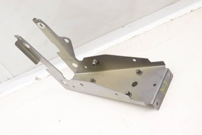 FENDER MOUNT BRACKET