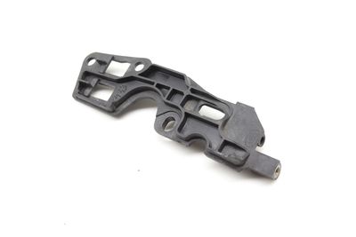 FENDER MOUNT BRACKET FK7216A128AF