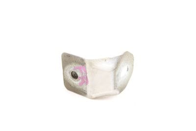 FENDER MOUNT / BRACKET (CENTER) 8Y0821469