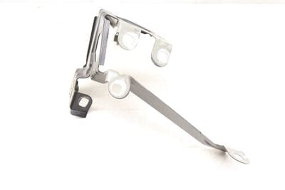 FENDER MOUNT BRACKET (FRONT) 7230584