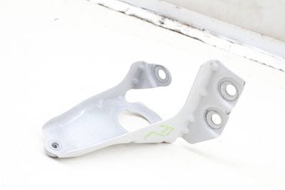 FENDER MOUNT BRACKET (FRONT) 7397513